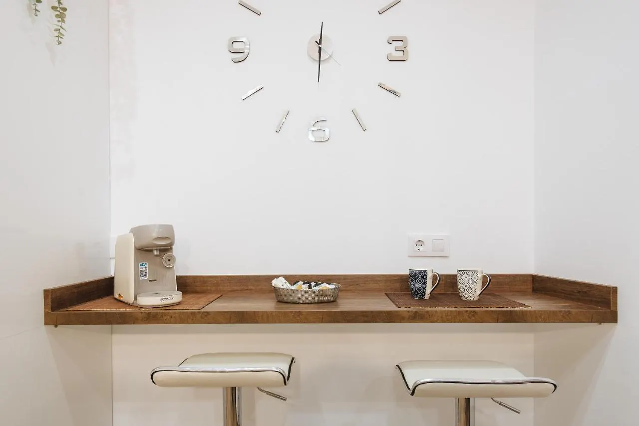 El Apartamento Del Reloj De Sol Seville 0*,
