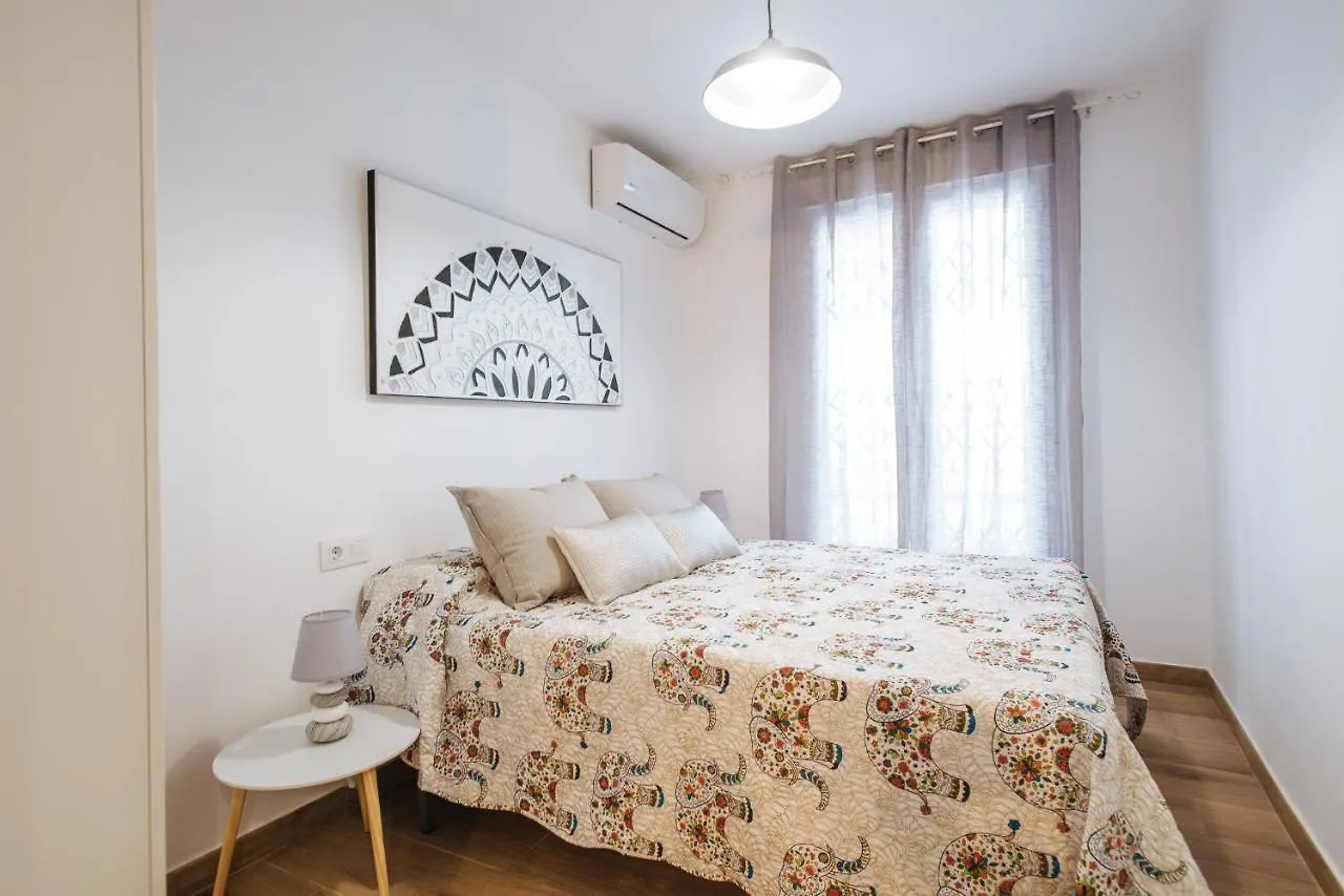 El Apartamento Del Reloj De Sol Seville 0*,