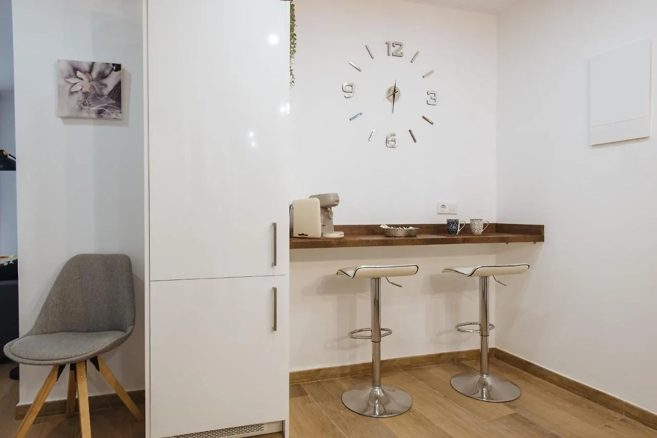 El Apartamento Del Reloj De Sol Seville 0*,  Spain