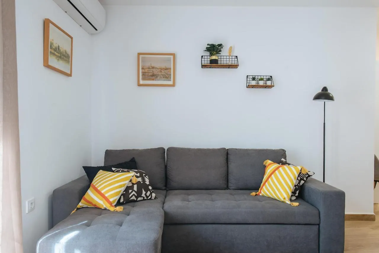 Apartment El Apartamento Del Reloj De Sol Seville Spain